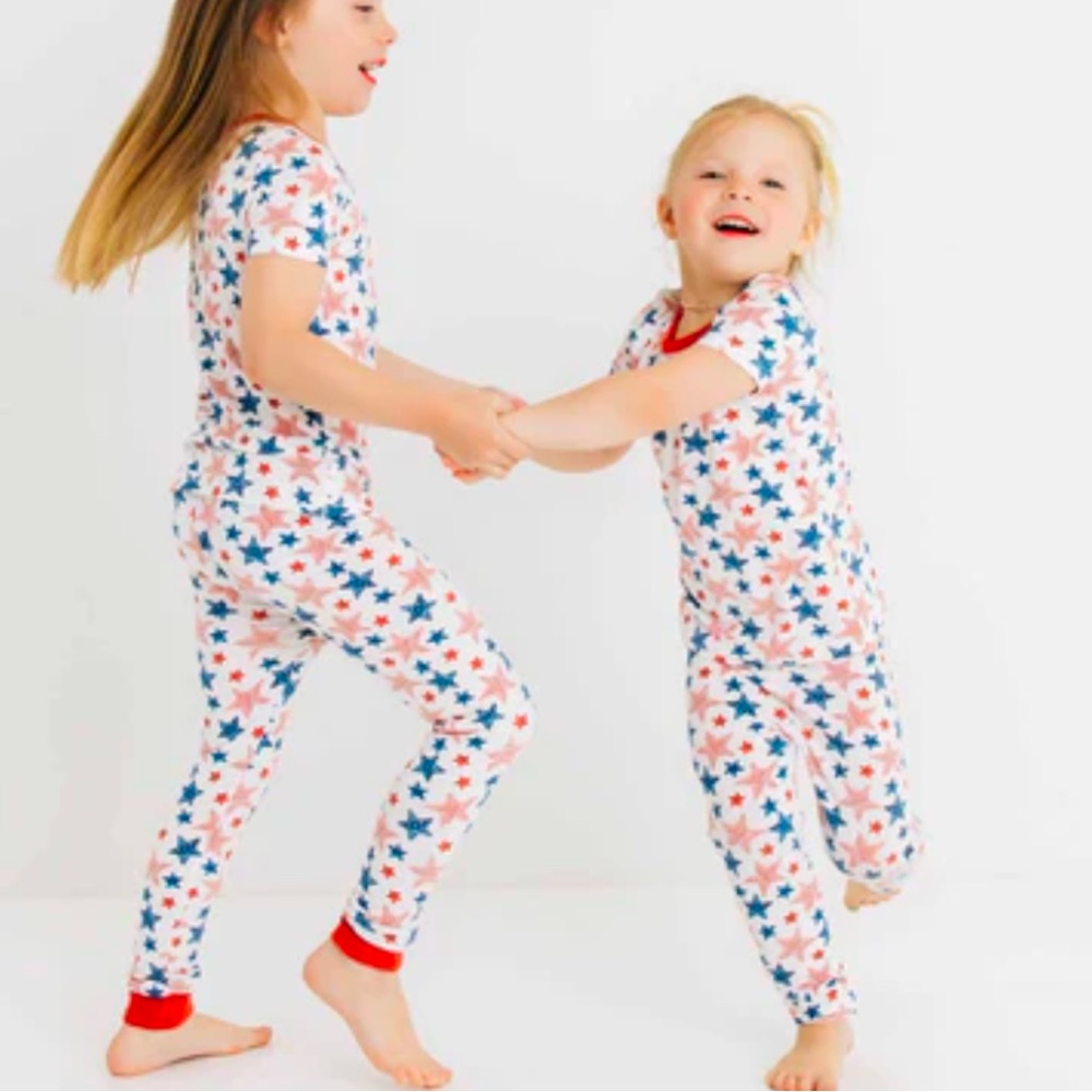 Caden Lane Oh My Stars Americana Pajama Set
3T